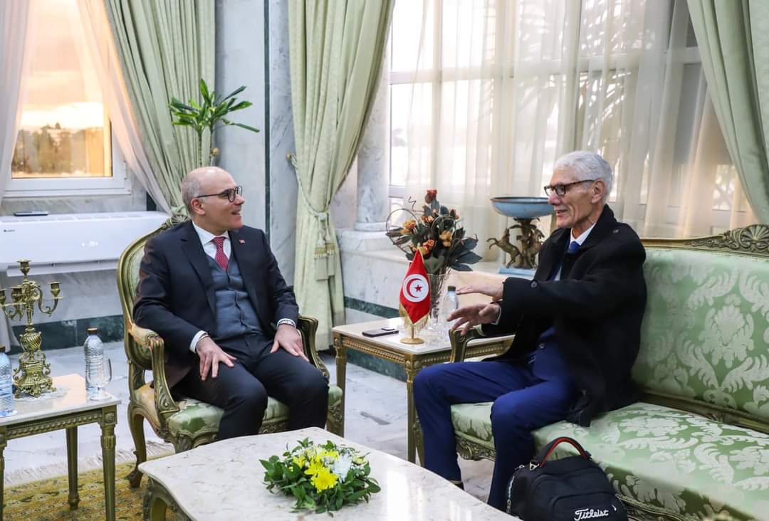 وزير الخارجية يلتقي المخترع التونسي المقيم بالولايات المتحدة الأمريكية جمال الحنبلي