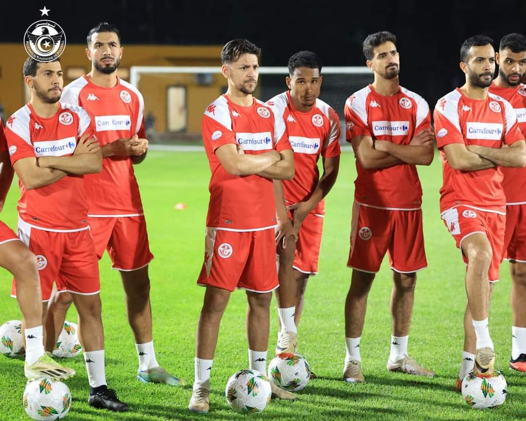 بعد وصوله إلى  مدينة كوروغو: المنتخب الوطني يجري حصة إزالة إرهاق
