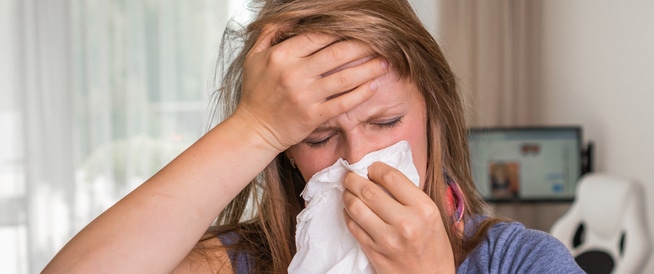 أعراض الإنفلونزا ونزلات البرد.. هذه الحالات تستوجب الحذر!!