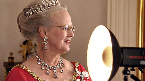 ملكة الدنمارك توقع "المرسوم التاريخي".. وتتنحى رسميا