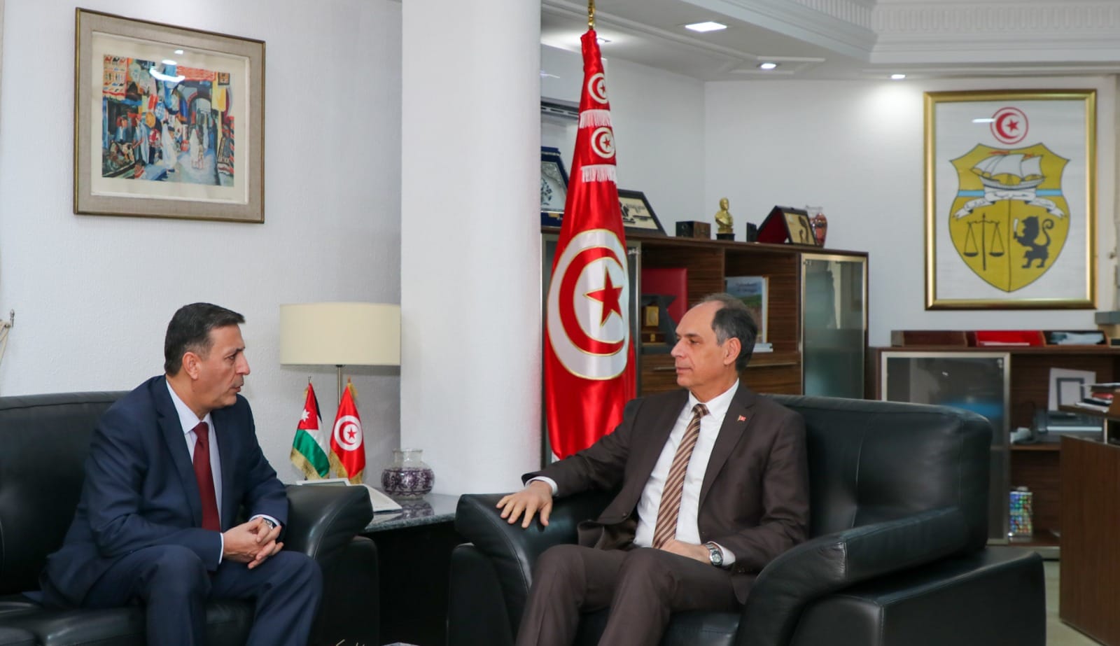 توسيع التعاون في مجال التعليم العالي بين تونس والأردن، محور لقاء وزير التعليم العالي بسفير الأردن بتونس