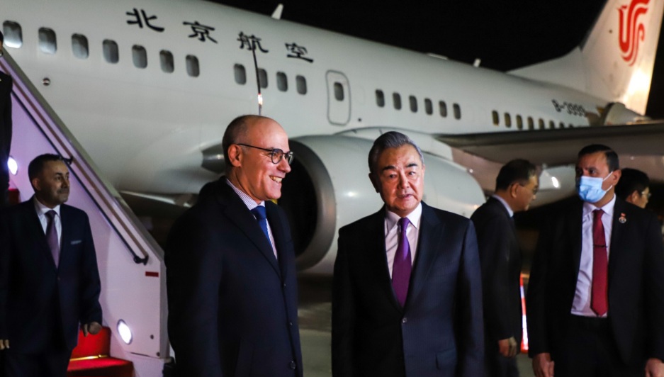  وصول وزير الخارجية الصيني إلى تونس 