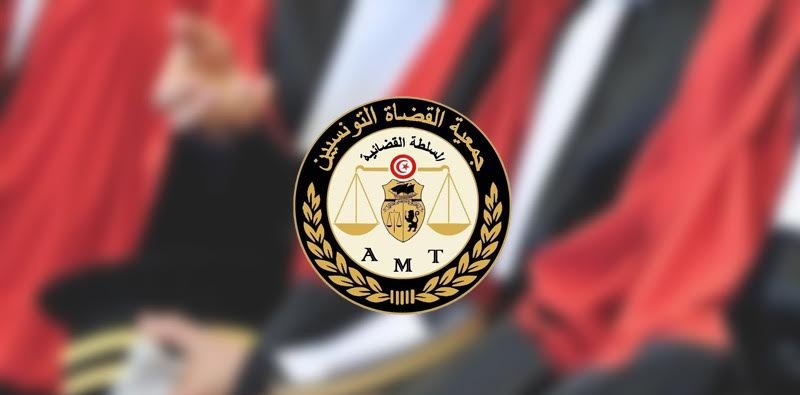 تواصل التوتر..   جمعية القضاة تنتقد وزيرة العدل والحركة القضائية  