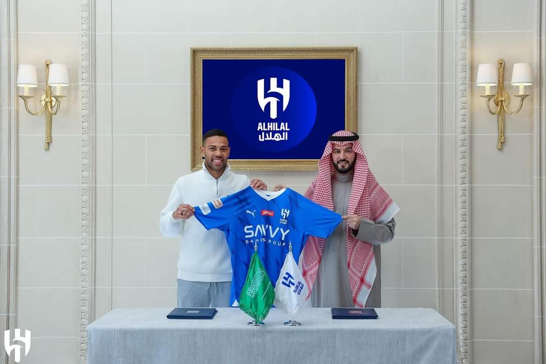 الهلال السعودي يتعاقد مع البرازيلي رينان لودي