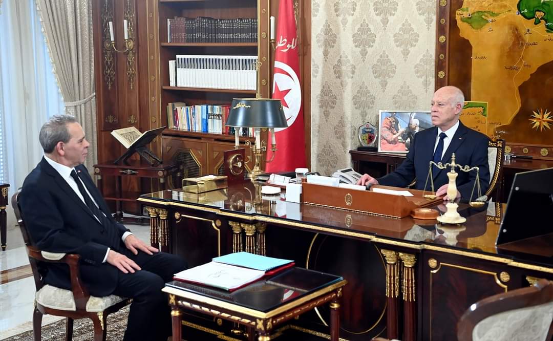  رئيس الجمهورية: نرفض أي شروط أو إملاءات من أي جهة كانت.. وتونس لا تقبل الدعم إذا كان دون احترام