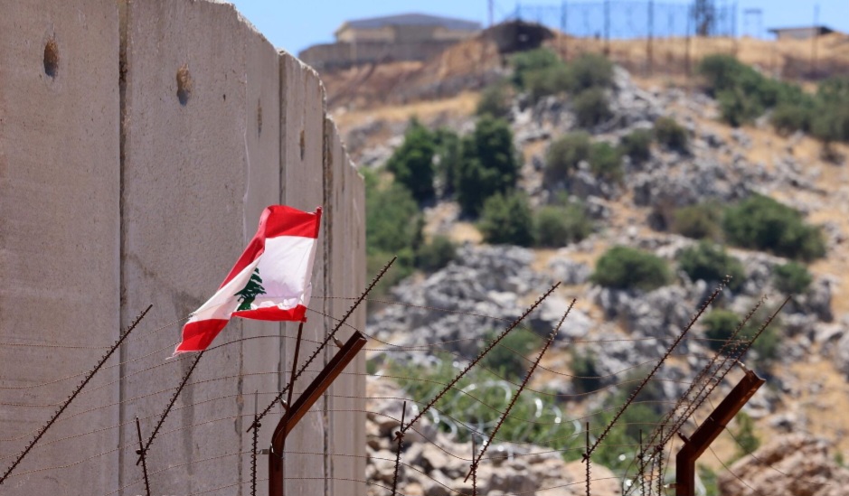 قصف إسرائيلي يُدمّر منازل في جنوب لبنان