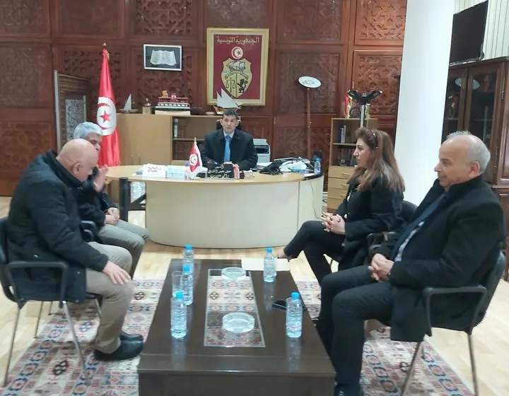 بنزرت.. البرامج التنموية للشركة التعاونية المركزية للخدمات الفلاحية محور جلسة عمل بمقر الولاية