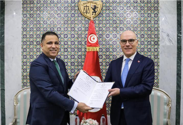 وزير الخارجية يتسلم أوراق اعتماد السفير الجديد لليبيا بتونس