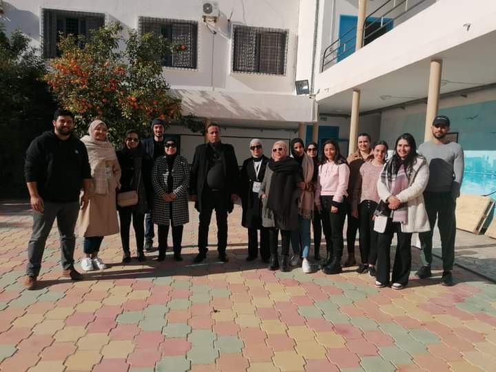صور/ وصول الموادّ الإنتخابيّة الخاصّة بالدّورة الثّانية لانتخابات أعضاء المجالس المحليّة إلى المخزن الجهوي بمقرّ دار الثّقافة بالمهديّة البوم الجمعة 26جانفي 2024 .