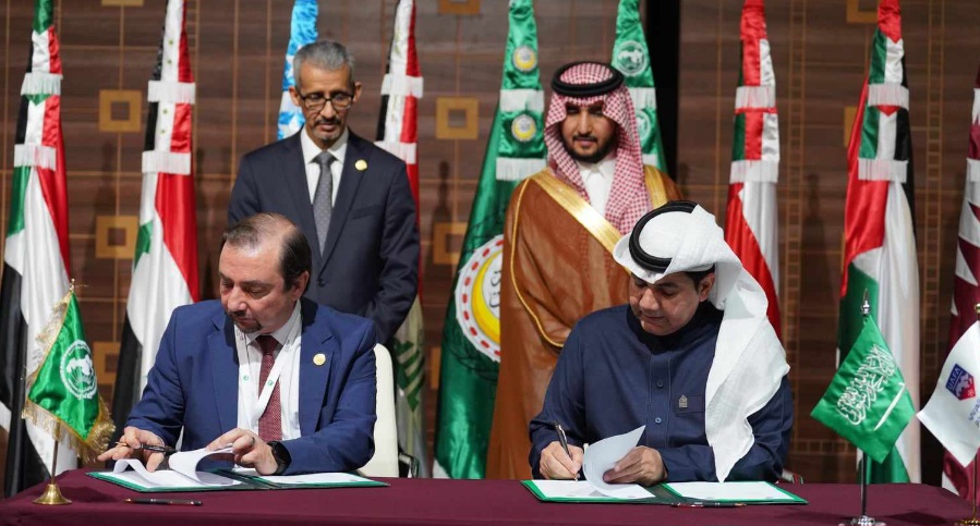  “الاتحاد العربي لكرة القدم يُبرم اتفاقية تعاون مشترك مع منظمة “الألكسو