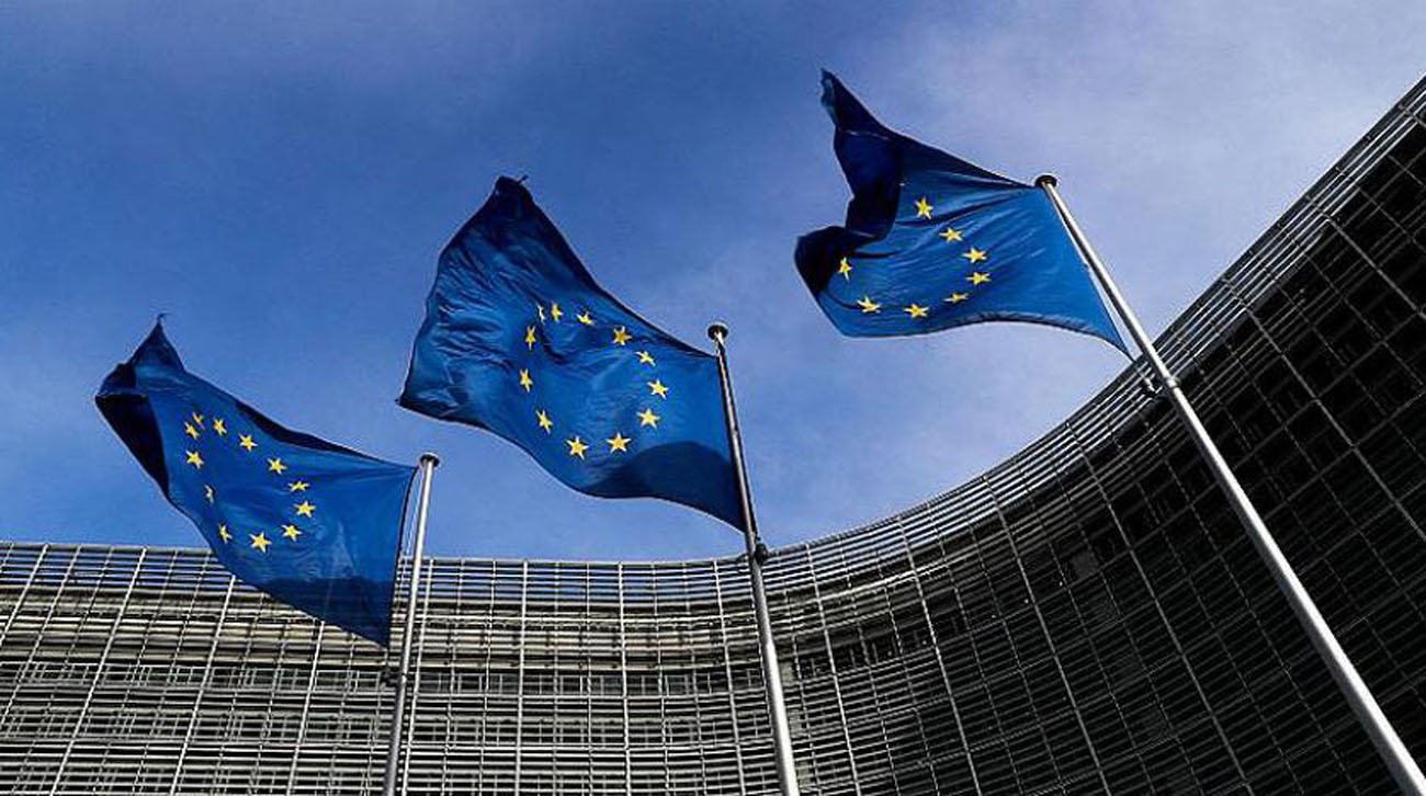الاتحاد الأوروبي يراجع تمويل وكالة الأونروا بعد مزاعم إسرائيلية
