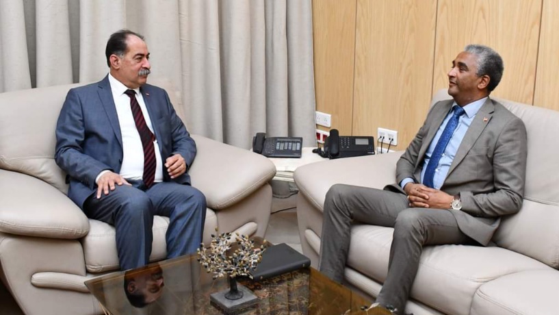 للحد من العنف وإحكام تنظيم بقية الموسم الرياضي..جلسة عمل بين وزيري الداخلية والرياضة 