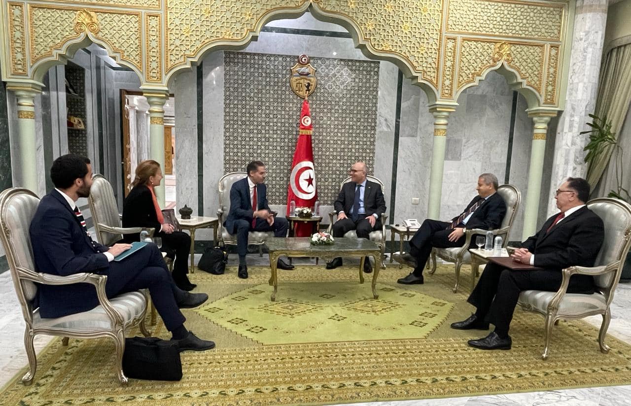 وزير الخارجية يلتقي مندوب الحكومة الفرنسية للمتوسط