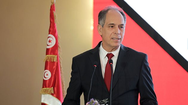 على هامش اليوم الدراسي للبحوث المتميّزة ..  كل الحلول المعرفية لتطوير البلاد حبيسة الأدراج
