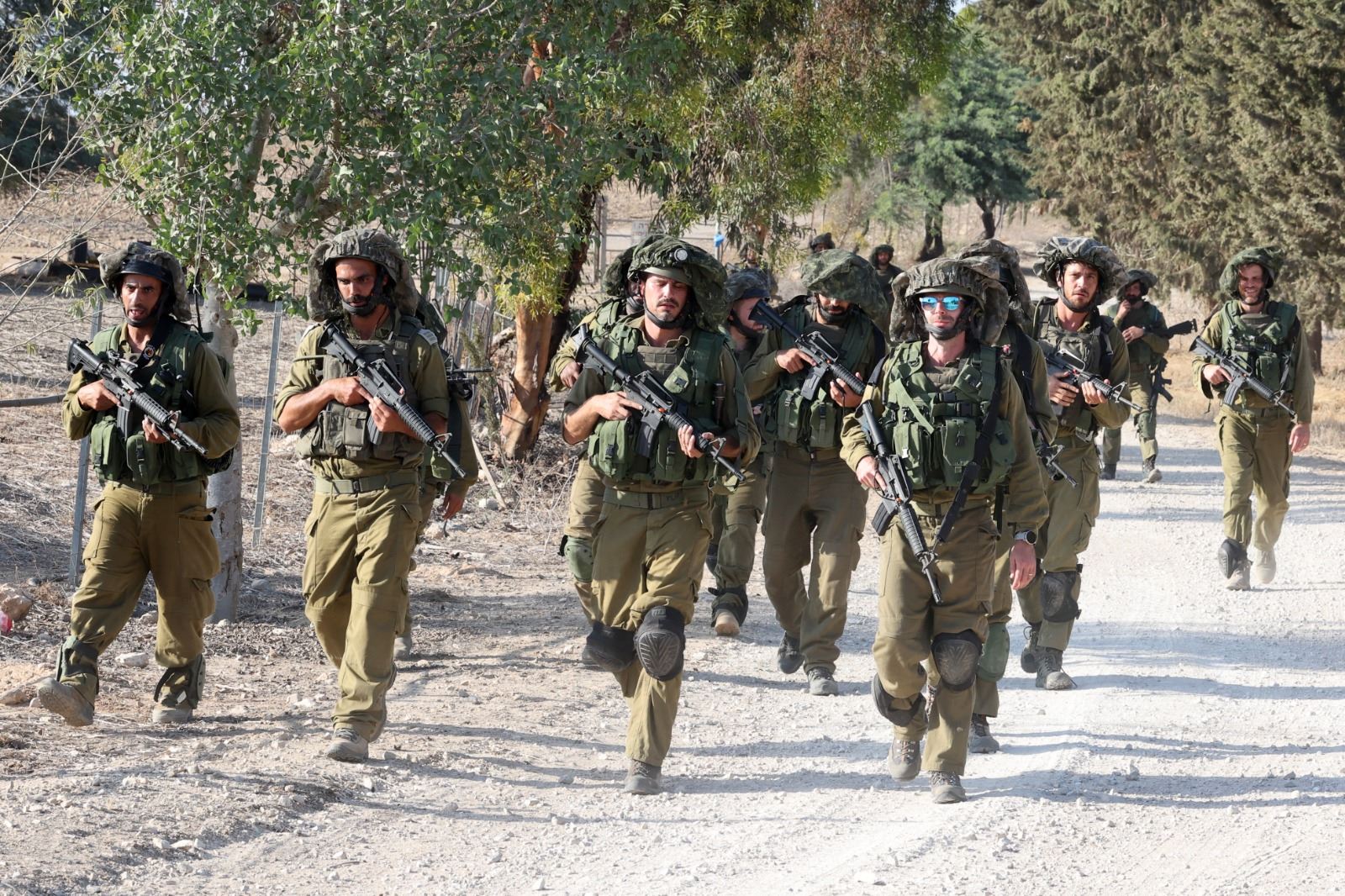 الجيش الإسرائيلي يطلق جوا "عملية رد واسعة على لبنان"