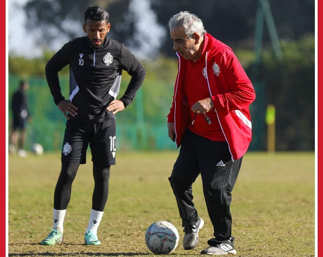 فوزي البنزرتي يتراجع عن الاستقالة من تدريب الوداد 