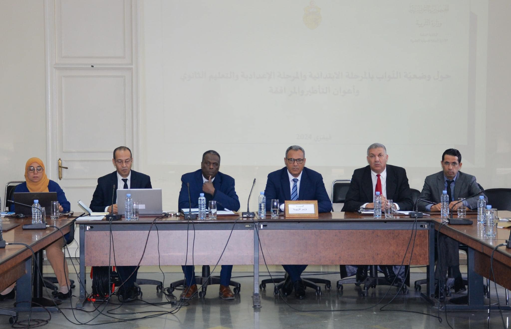 البوغديري في جلسة استماع بالبرلمان: وزارة التربية ماضية في تنفيذ تعهداتها بخصوص المعلمين النواب