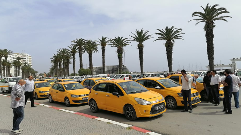  27 فيفري الجاري: تحرك احتجاجي للتاكسيستية بشارع بورقيبة...