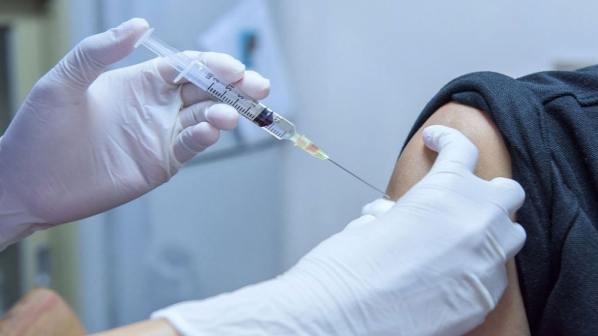 في دراسة صادمة آثار جانبية " فاقت التوقعات" للقاحات "كوفيد"   