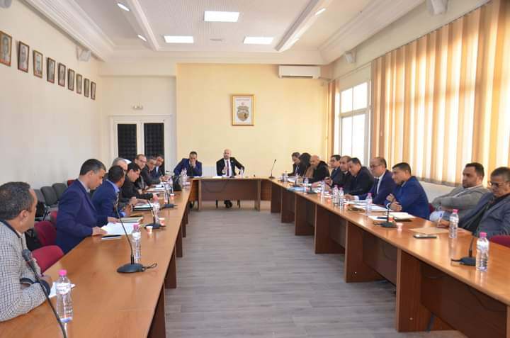 سوسة : جلسة عمل حول حُسن الاستعداد لانطلاق الجلسات الإفتتاحية للمجالس المحلية