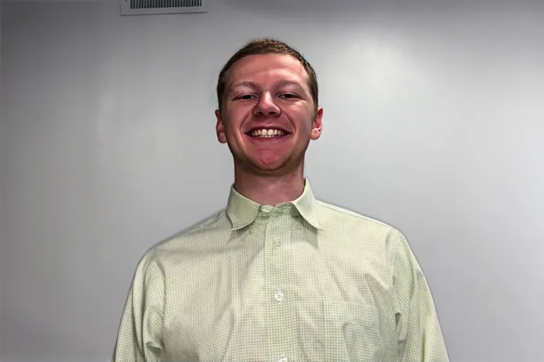 ممنوع من الحياد..   لن أكون متواطئا ... لماذا تجاهل الإعلام الغربي حادثة " ارون بوشنل ؟