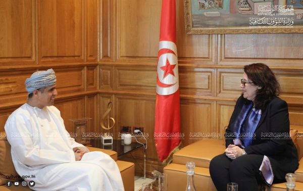 بحث سبل تعزيز التعاون في المجال الثقافي بين تونس وسلطنة عمان