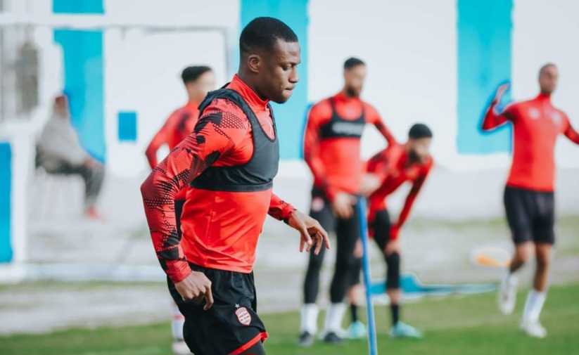  النادي الافريقي: الحمروني يغيب عن مواجهة اكاديميكا الانغولي 