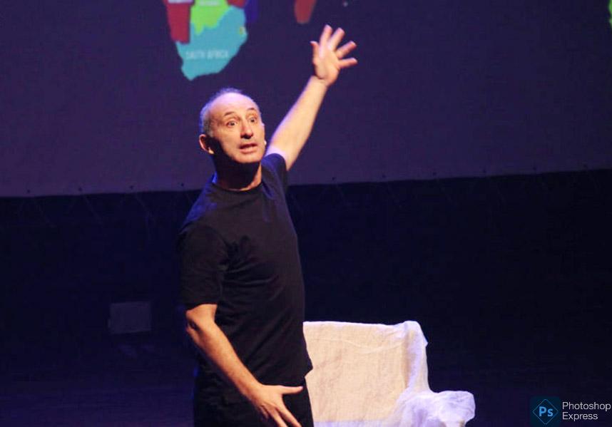 "بومرانق" "وان مان شو" لحاتم القروي.. نقد ساخر من المجتمع ومن حلم الهجرة نحو كندا