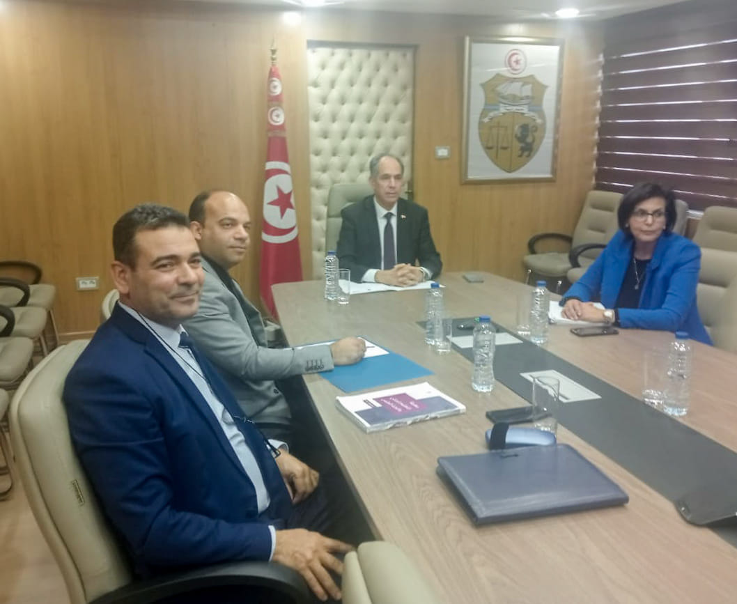 وزير التعليم العالي يدعو إلى تقليص إجراءات الحصول على المنح الجامعية