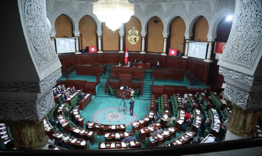 البرلمان يُصادق على مشروع قانون جواز السفر البيومتري