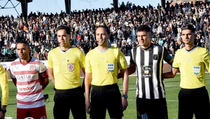 الإفريقي يؤكد تعرضه إلى مظلمة في صفاقس..ويحمّل المسؤولية لإدارة التحكيم 