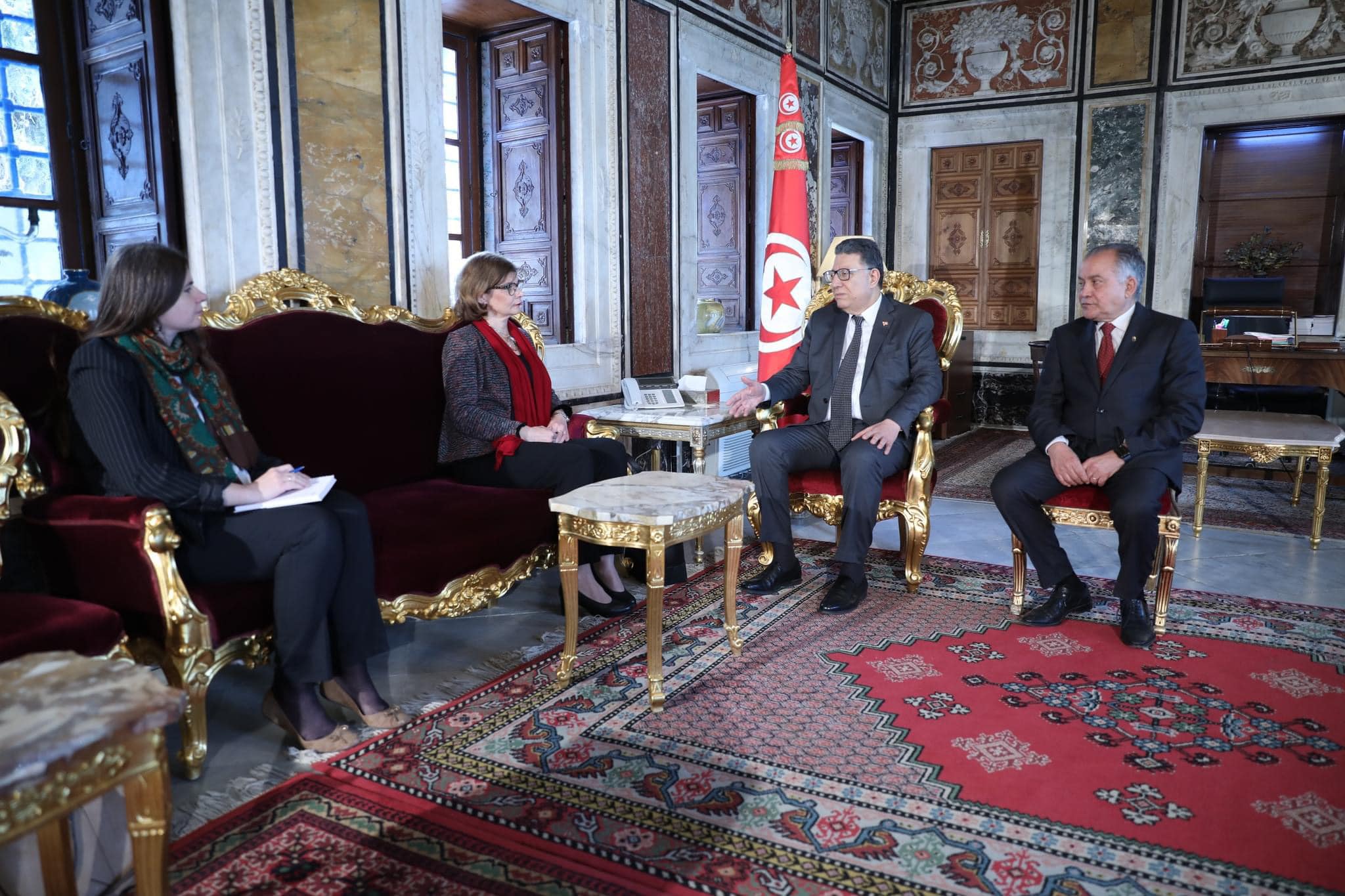 دعم العلاقات البرلمانية والاقتصادية أبرز محاور لقاء رئيس البرلمان بسفيرة بولونيا في تونس