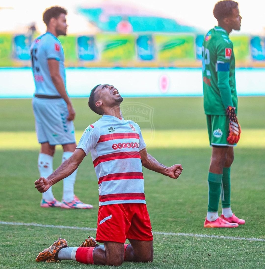  النادي الافريقي: تربص مغلق في الحمامات ..والعبيدي بين الشك واليقين 