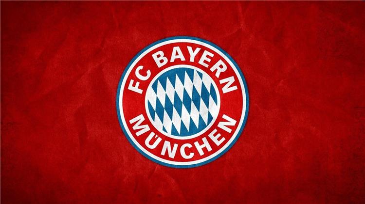 بايرن ميونخ يتمسك بـالحصول على مبلغ 60 مليون يورو لبيع ديفيز إلى ريال مدريد