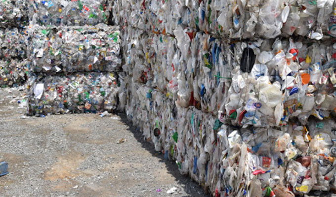 تأجيل قضية النفايات الإيطالية 