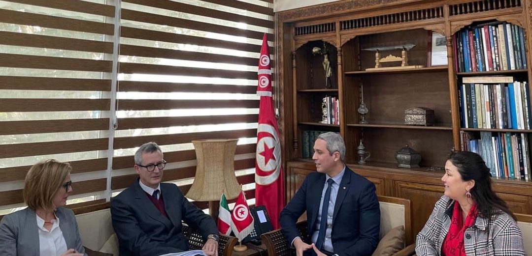 تعزيز التعاون التونسي الإيطالي في المجال السياحي محور لقاء وزير السياحة بسفير إيطاليا في تونس