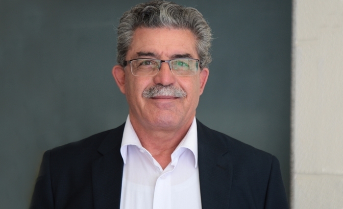 هل ينجح أعضاء "الترويكا" في إعادة قطار الانتخابات إلى السكة؟