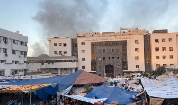 الجيش الإسرائيلي يُطالب بإخلاء مجمع الشفاء بغزة.. ويُفجّر المبنى التخصصي