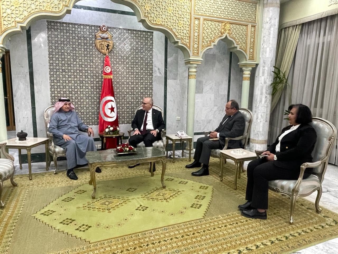وزير الخارجية يعد بتلبية دعوة نظيره البحريني لزيارة المملكة