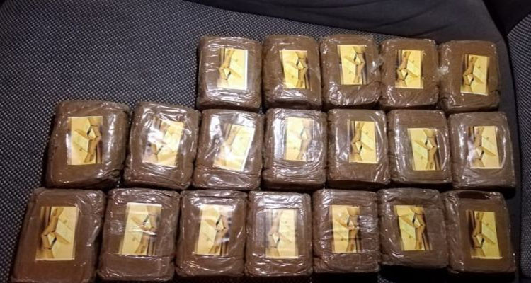  بن عروس..ضبط 19 صفيحة "زطلة" وكمية من الكوكايين