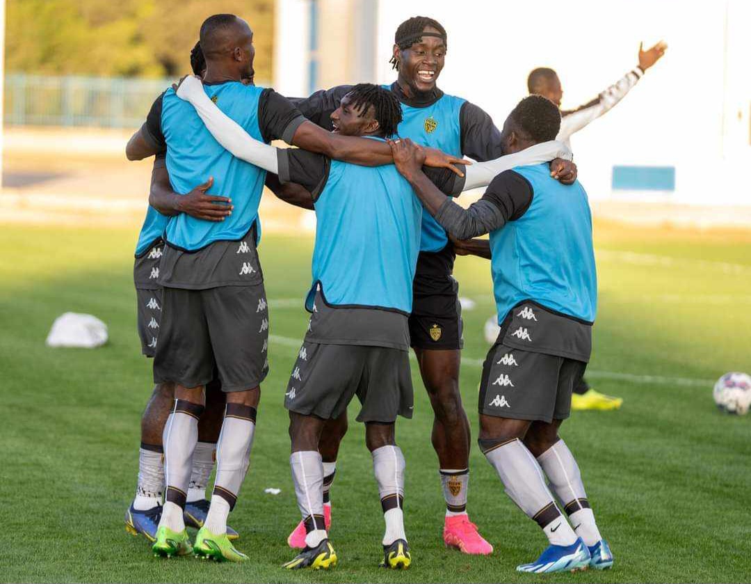 اساك ميموزا يجري تدريبه الأول في تونس