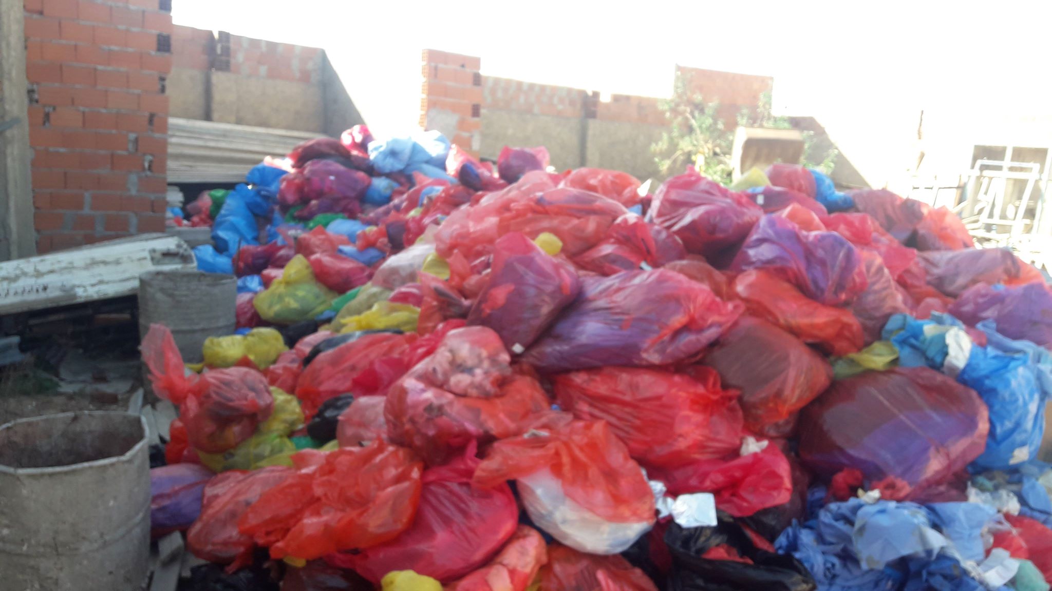 إفراغ وتعقيم مستودع المتلوي في جوان .. شركات معالجة النفايات الطبية الخطيرة تلتزم بنقلها ورسكلتها مجانا