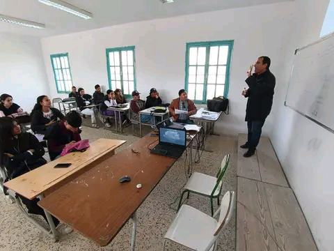 بوسالم..جلسات اصغاء وتحفيز لفائدة تلاميذ الباكالوريا بوسالم..جلسات اصغاء وتحفيز لفائدة تلاميذ الباكالوريا