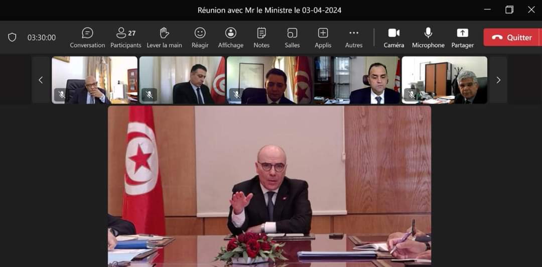 وزير الخارجية يبحث مع القناصل ورؤساء المكاتب القنصلية ظروف اقامة الجالية التونسية وتحسين الخدمات المسداة اليهم