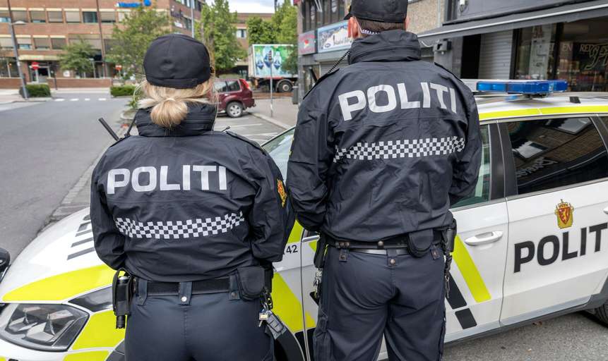 بسبب تهديدات لمساجد خلال عيد الفطر.. النرويج تُسلّح شرطتها