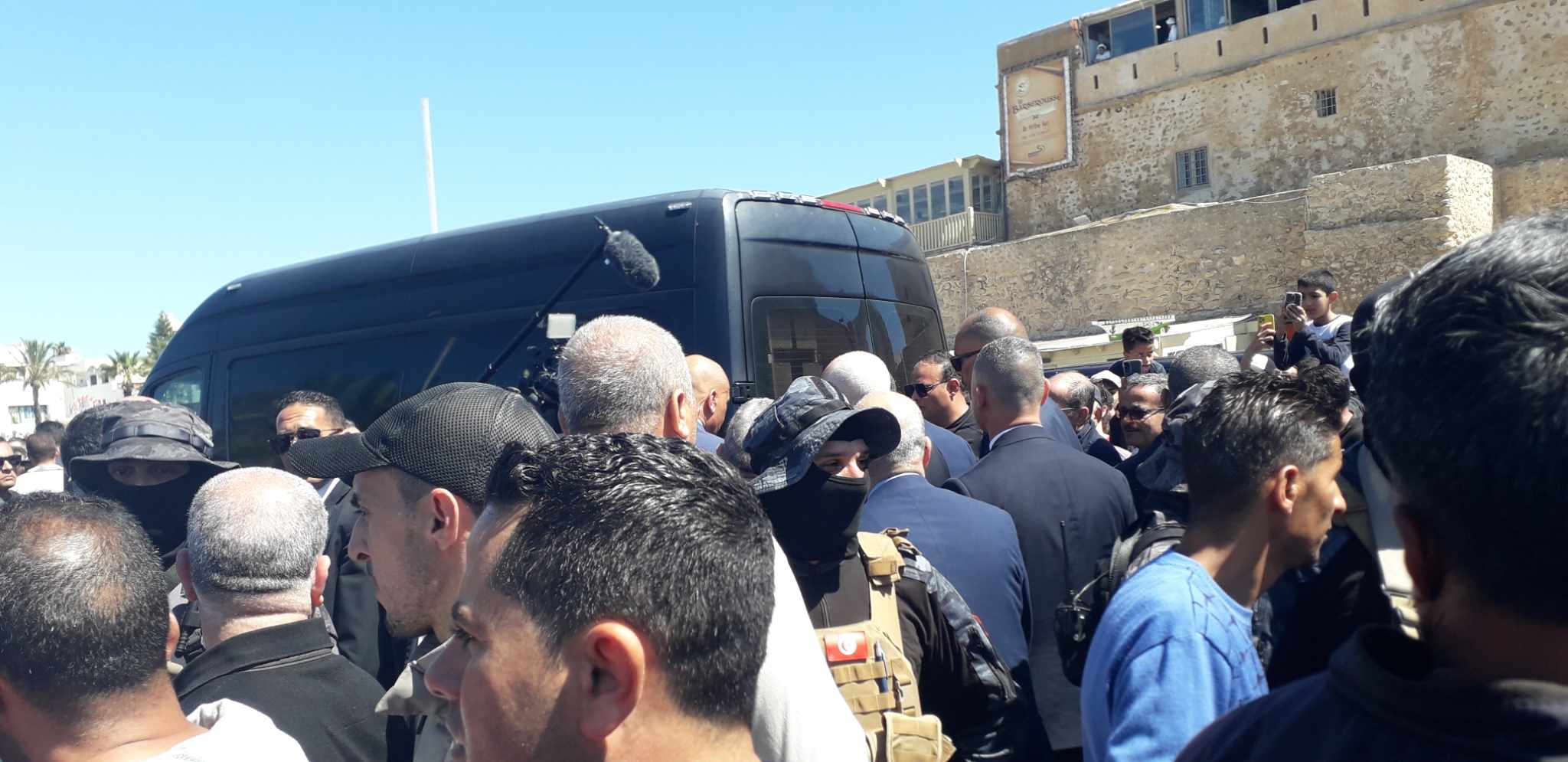 النائب ياسين مامي يعلق على الزيارة الغير معلنة لرئيس الجمهورية للحمامات 