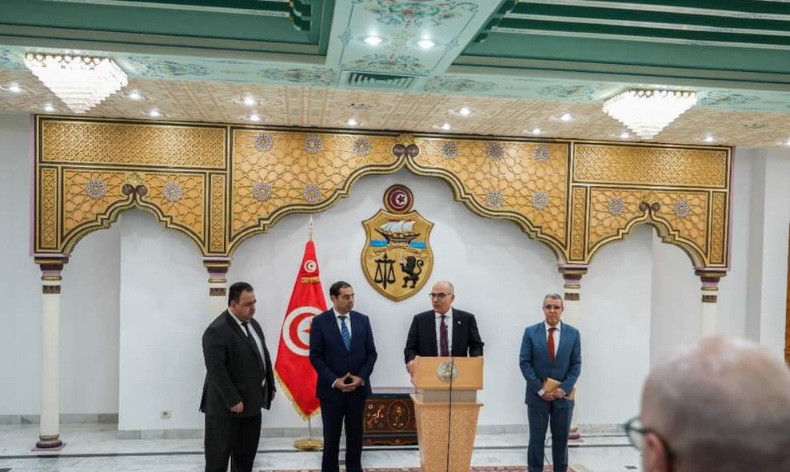 وزير الخارجية: ملتزمون باعتماد مقاييس الموضوعيّة والكفاءة والانضباط في التسميات والتعيينات بالخارج