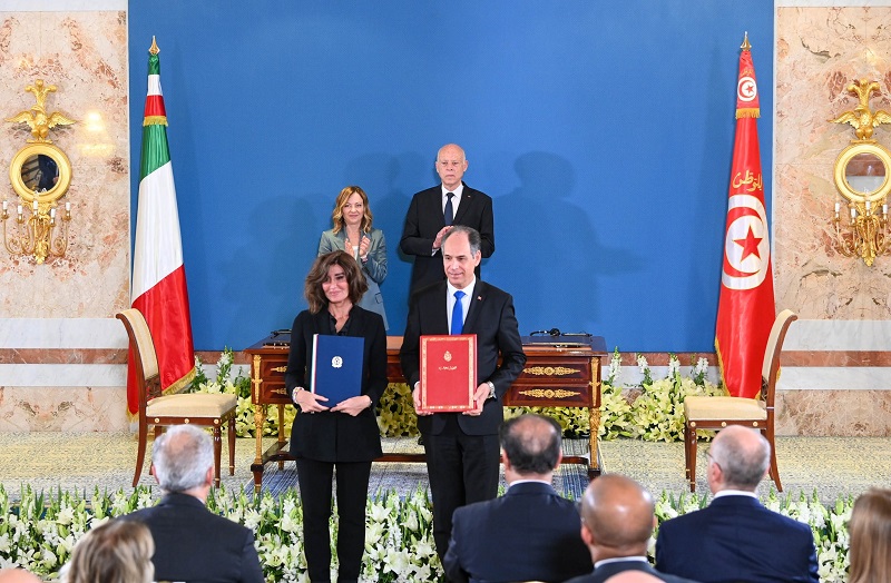 في زيارة ميلوني إلى تونس.. توقيع 3 اتفاقيات جديدة.. وتأكيد مشترك على محاربة "تجّار البشر"