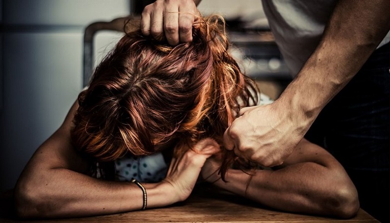 العنف يتغلغل في المجتمع..جريمة قتل كل 3 أيام.. و25 في 3 أشهر.. !