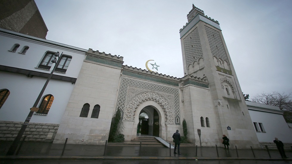 فرنسا ترحل إماما جزائريا بحجة "التحريض على كراهية اليهود"